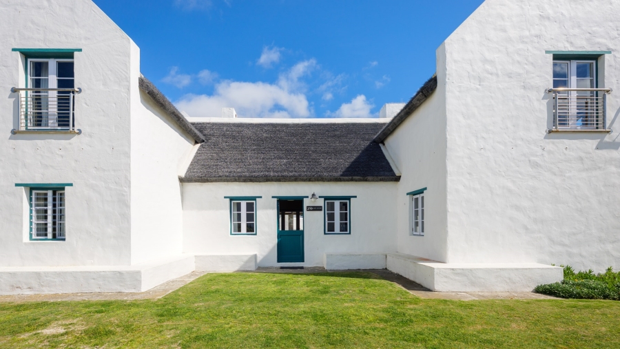 6 Bedroom Property for Sale in Struisbaai Western Cape